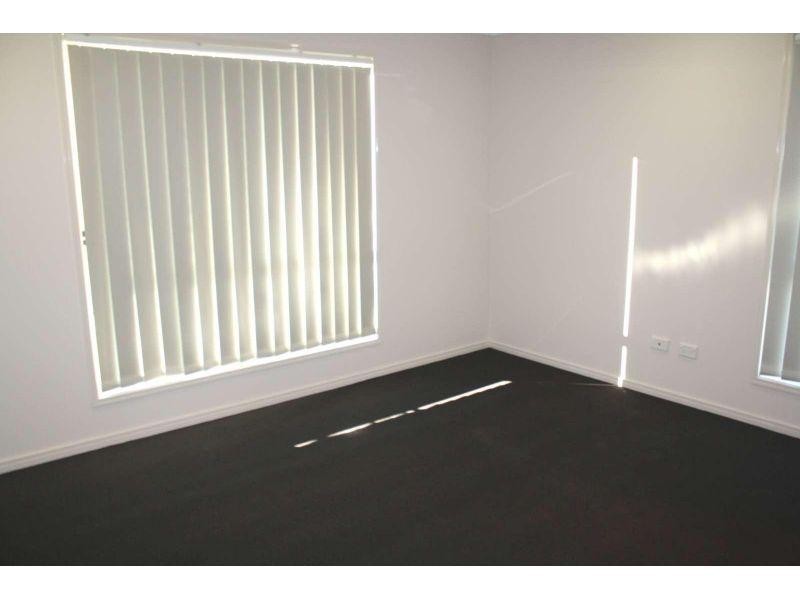 34 Bottlebrush Drive, Deebing Heights QLD 4306