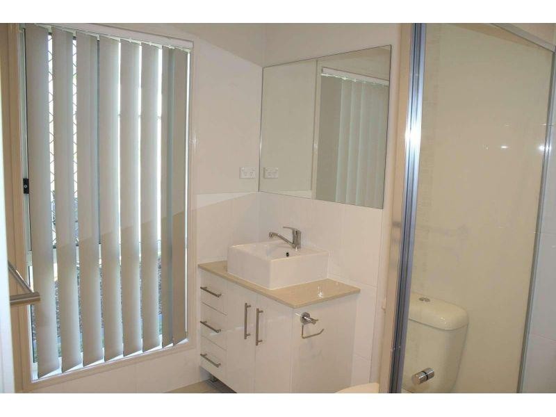 34 Bottlebrush Drive, Deebing Heights QLD 4306