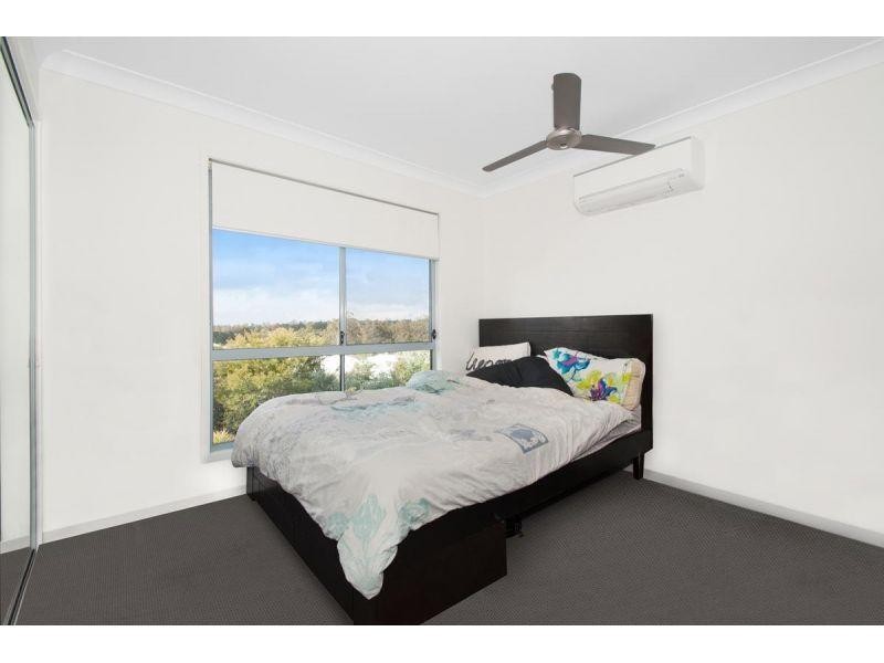 10 Chamomile St, Springfield Lakes QLD 4300