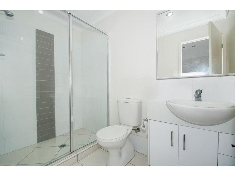 10 Chamomile St, Springfield Lakes QLD 4300