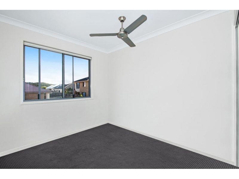 10 Chamomile St, Springfield Lakes QLD 4300