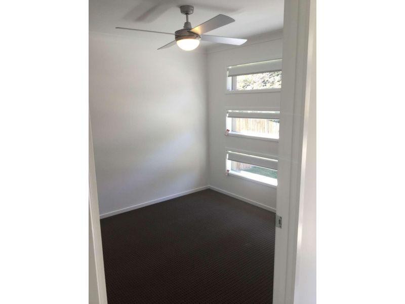 5 Prospect Street, Silkstone QLD 4304