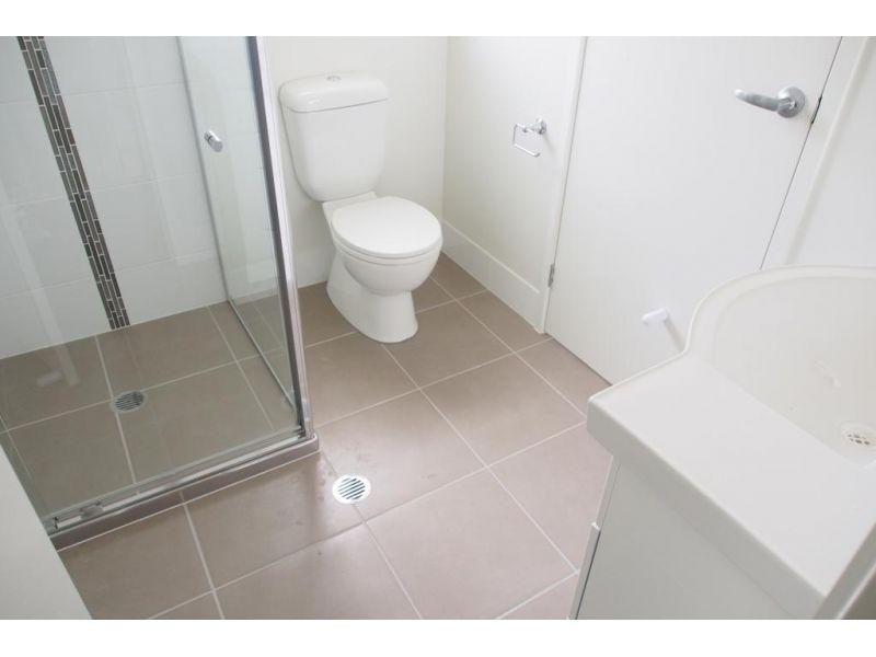 2/8 Hoffmann Way, Bundamba QLD 4304