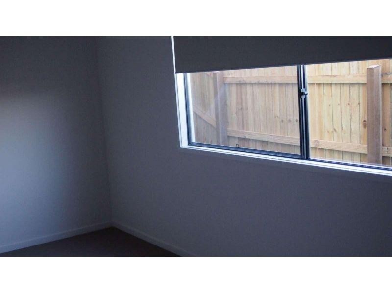 76 Landing Circuit, Springfield Lakes QLD 4300