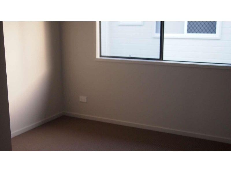 76 Landing Circuit, Springfield Lakes QLD 4300