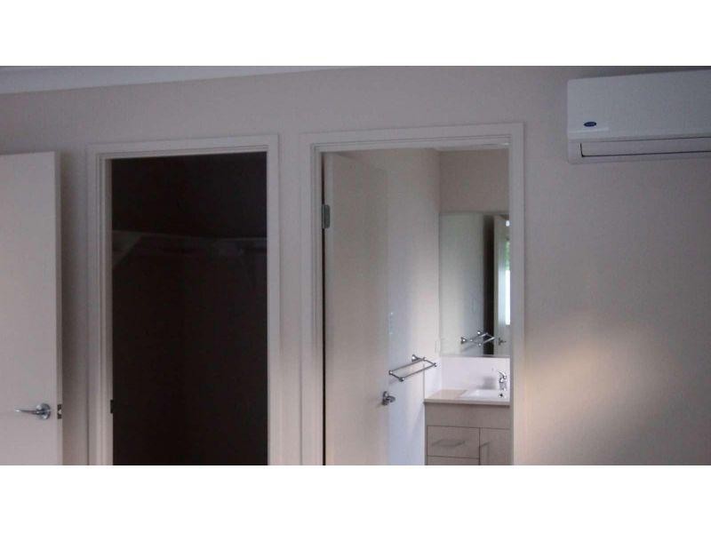 76 Landing Circuit, Springfield Lakes QLD 4300