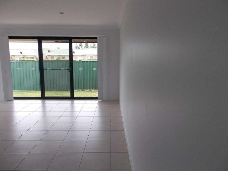 1/28 Pendragon Street, Raceview QLD 4305