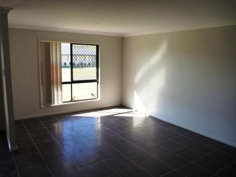 5 Blaxland Court, Laidley QLD 4341