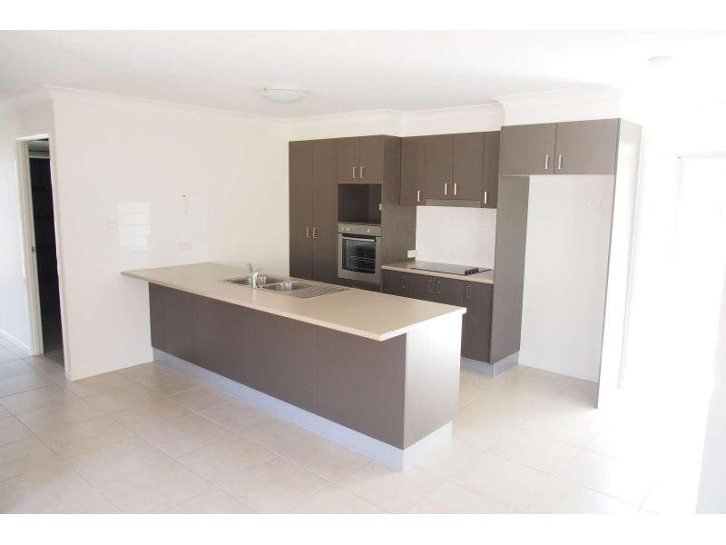 11 Elmore Circuit, Bundamba QLD 4304