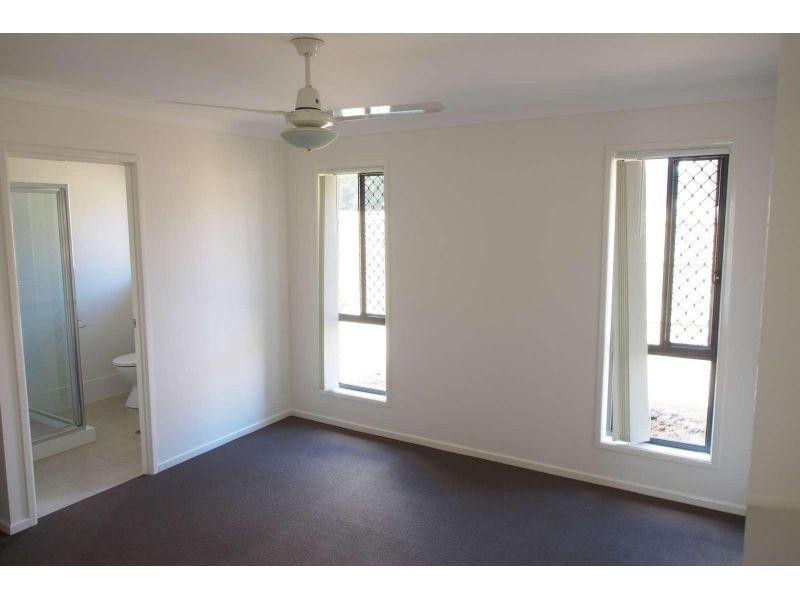 11 Elmore Circuit, Bundamba QLD 4304
