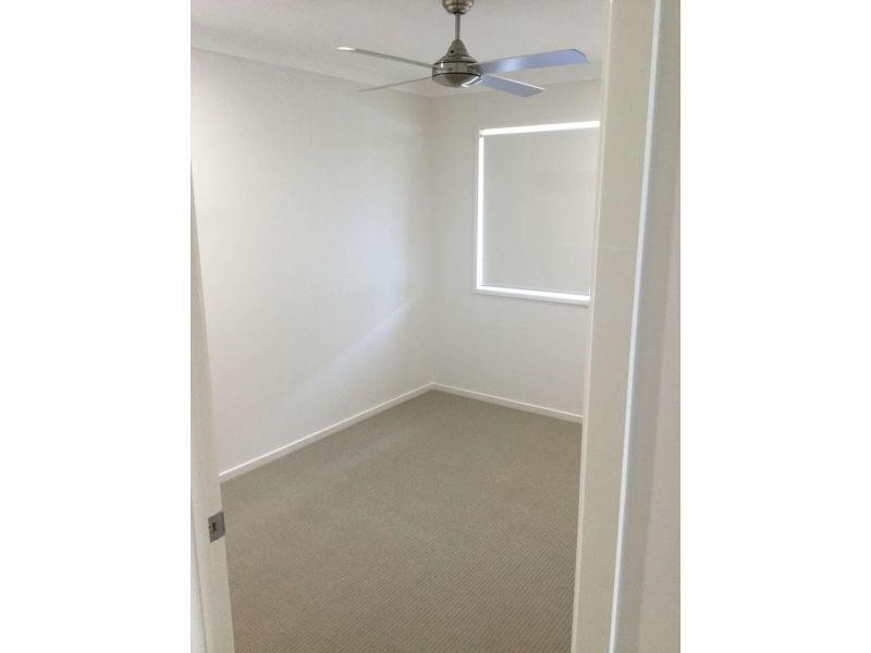 2/78 Sarah Drive, Yamanto QLD 4305