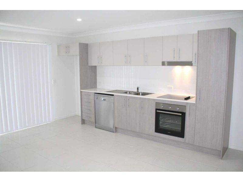 2/4 Weston Court, Bellbird Park QLD 4300