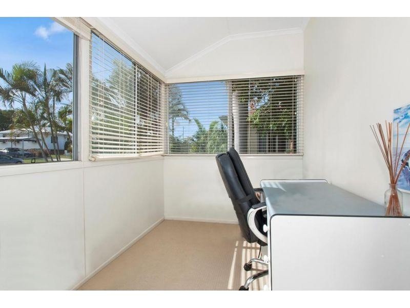 32 Greenham Street, Raceview QLD 4305