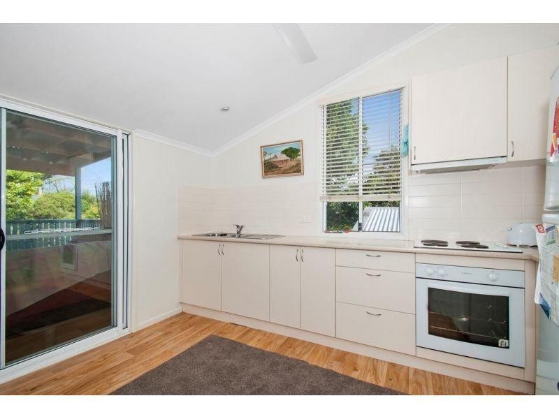 32 Greenham Street, Raceview QLD 4305