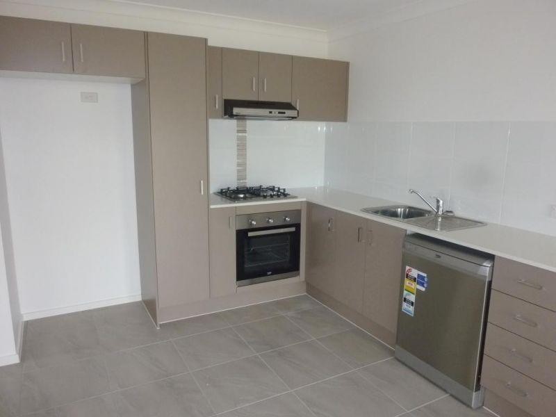 2/2 Groeschel Court (Lot 8), Goodna QLD 4300