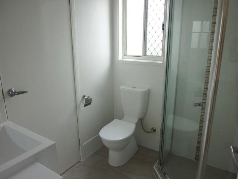 2/2 Groeschel Court (Lot 8), Goodna QLD 4300