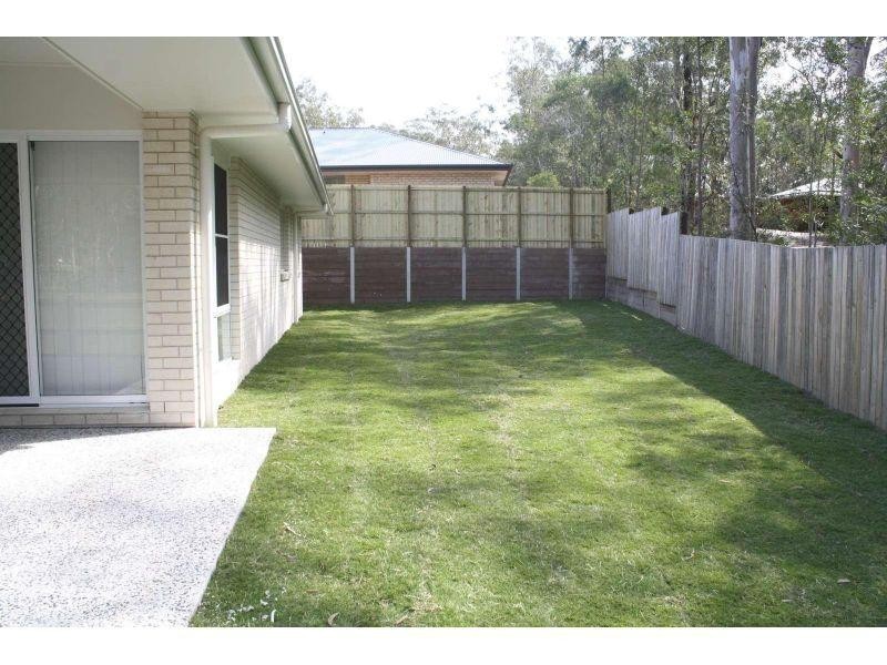 8 Peto Place, Bellbird Park QLD 4300