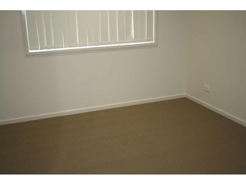 8 Peto Place, Bellbird Park QLD 4300