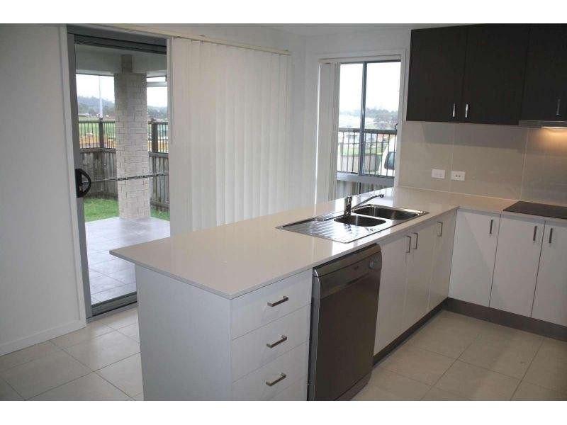 27 Cordeaux Crescent, Redbank Plains QLD 4301
