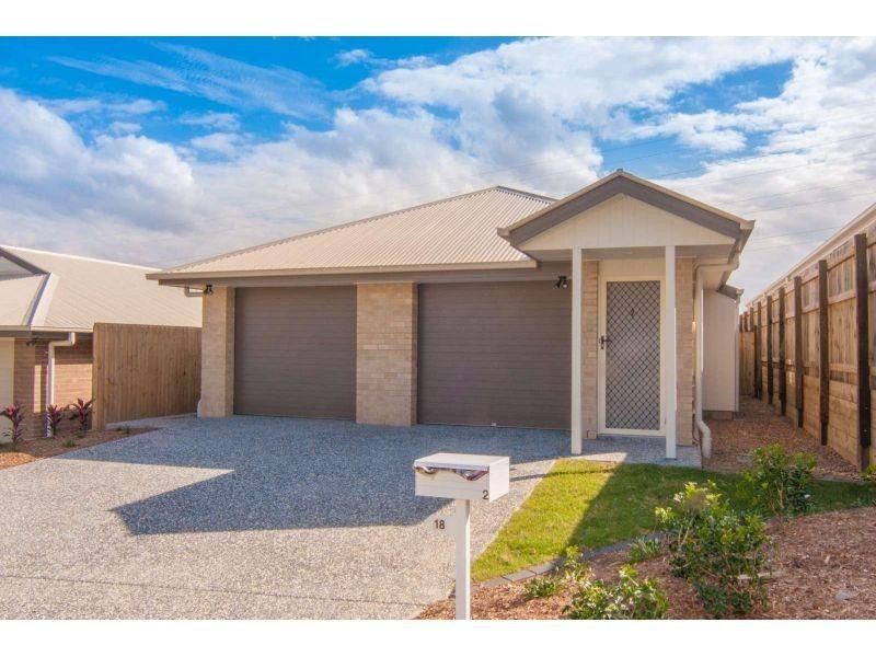 2/18 Groeschel Court, Goodna QLD 4300