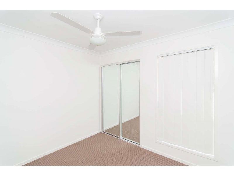 2/18 Groeschel Court, Goodna QLD 4300