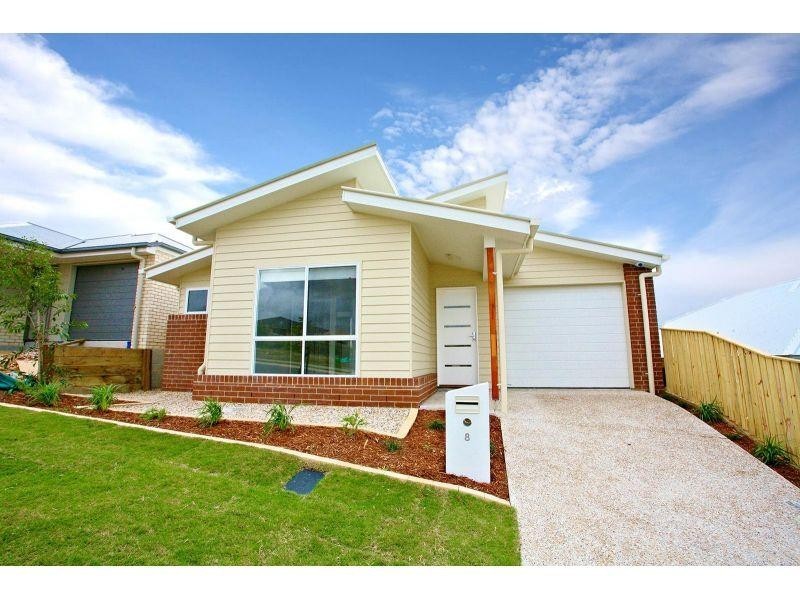 8 Hopman Way, Springfield Lakes QLD 4300