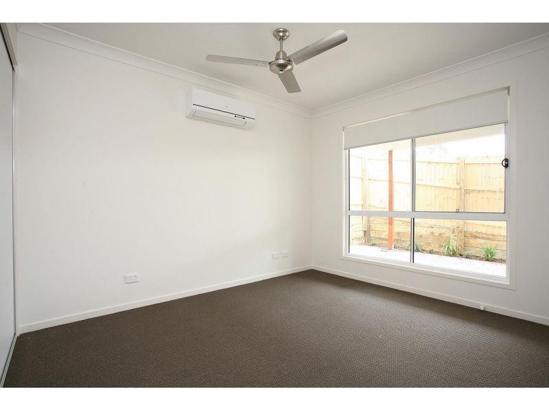 8 Hopman Way, Springfield Lakes QLD 4300