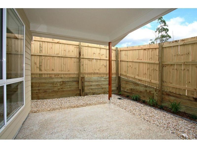 8 Hopman Way, Springfield Lakes QLD 4300