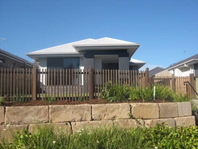 52 Sovereign Drive, Deebing Heights QLD 4306