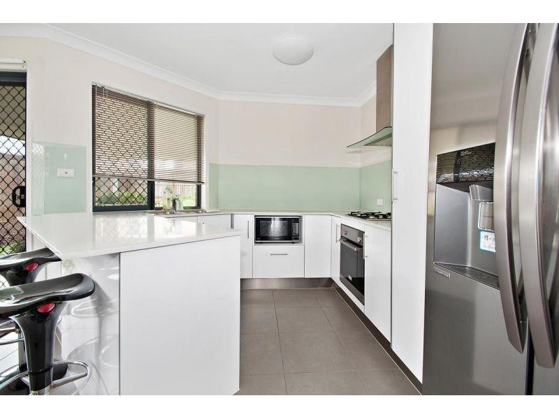 4 Kylah Court, Yamanto QLD 4305