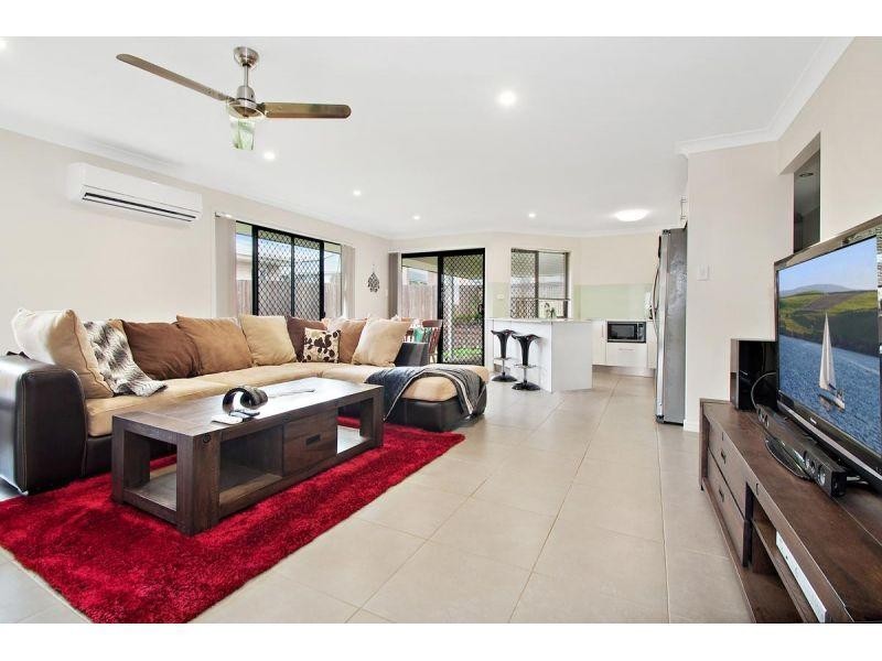 4 Kylah Court, Yamanto QLD 4305