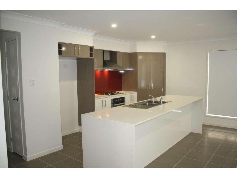 21 Butterfly Way, Ripley QLD 4306