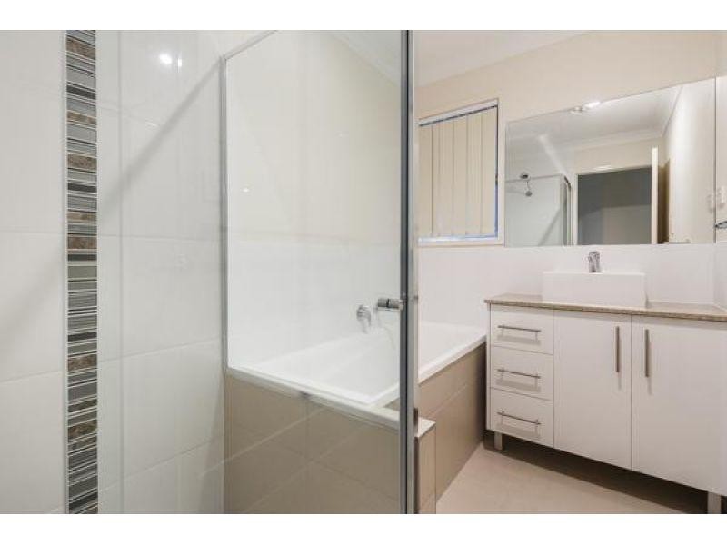 14 Silky Oak Street, Ripley QLD 4306