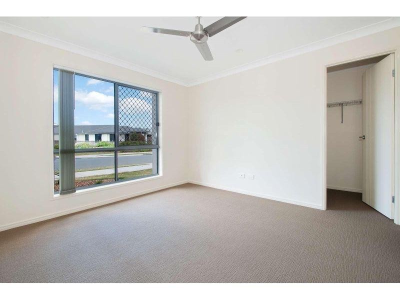 25 Sovereign Drive, Deebing Heights QLD 4306