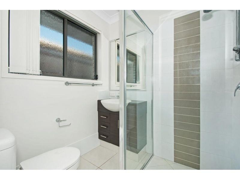 18 Walter Williams Cres, Redbank Plains QLD 4301