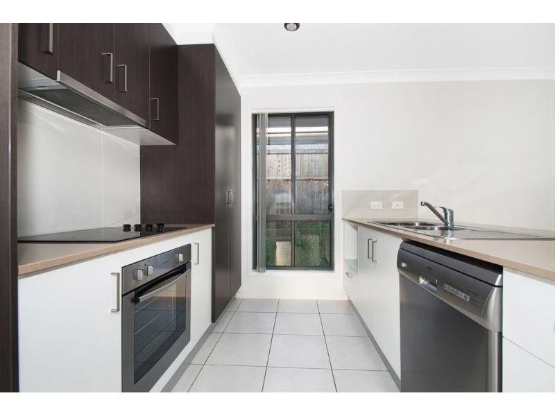 18 Walter Williams Cres, Redbank Plains QLD 4301