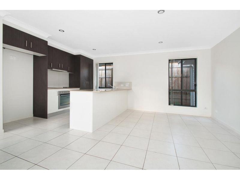 18 Walter Williams Cres, Redbank Plains QLD 4301