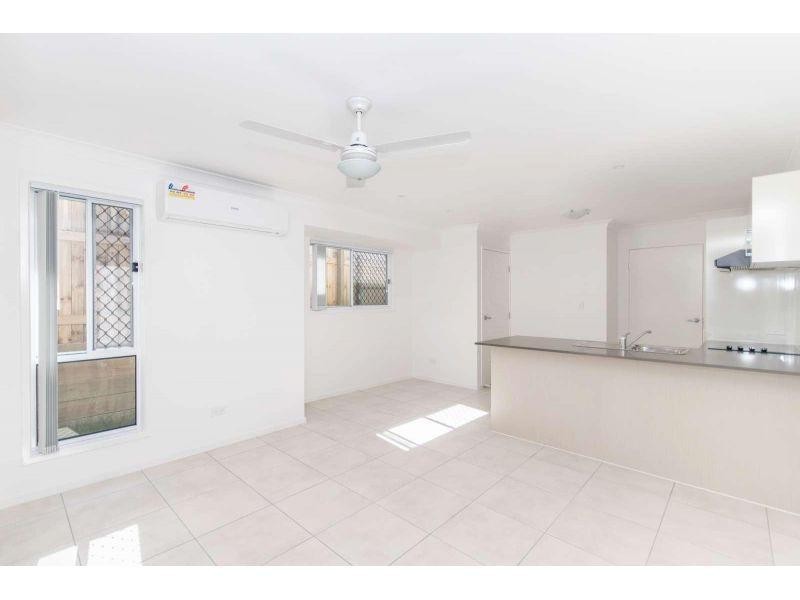 1/20 Groeschel Court, Goodna QLD 4300