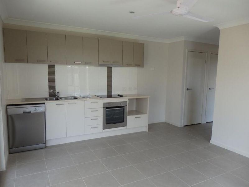 2/7 St Andrews Drive, Leichhardt QLD 4305