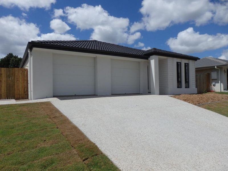 2/7 St Andrews Drive, Leichhardt QLD 4305