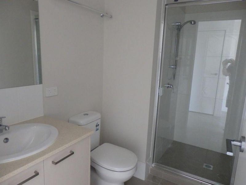 2/7 St Andrews Drive, Leichhardt QLD 4305