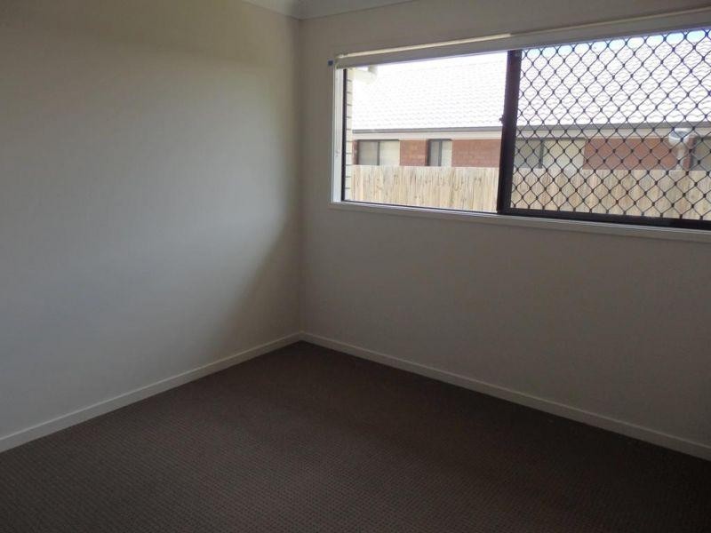 2/7 St Andrews Drive, Leichhardt QLD 4305