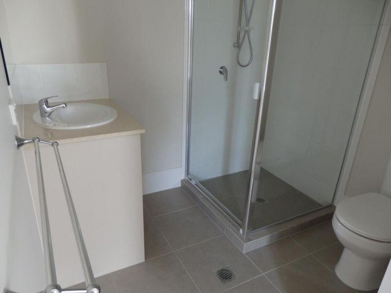 2/7 St Andrews Drive, Leichhardt QLD 4305