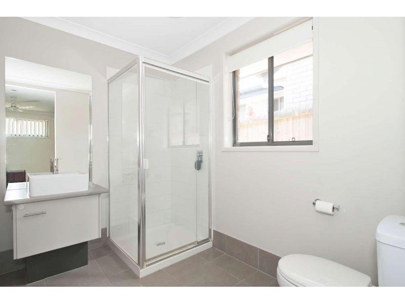 6 Huntley Crescent, Redbank Plains QLD 4301
