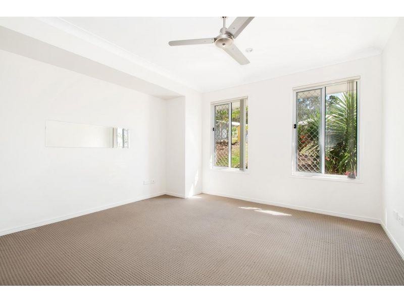 5 Cowie St, Deebing Heights QLD 4306