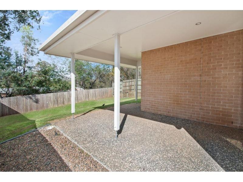 5 Cowie St, Deebing Heights QLD 4306