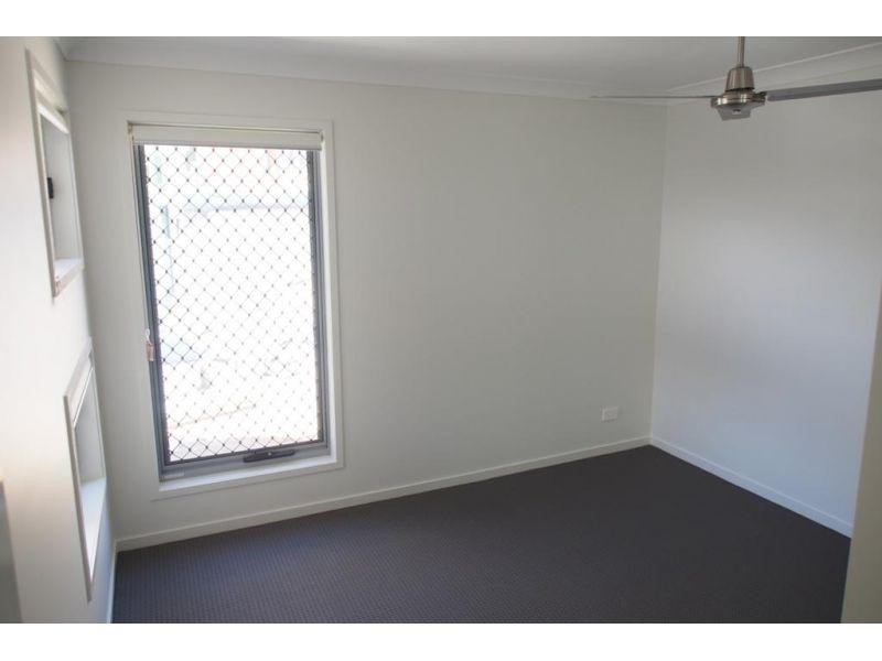 34 McGregor Place, Springfield Lakes QLD 4300