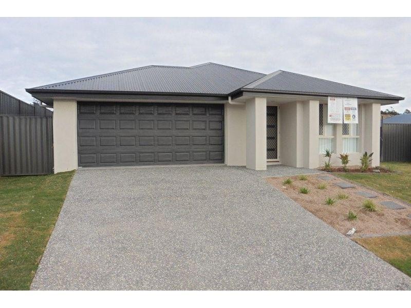 33 Nelson Circuit, Brassall QLD 4305