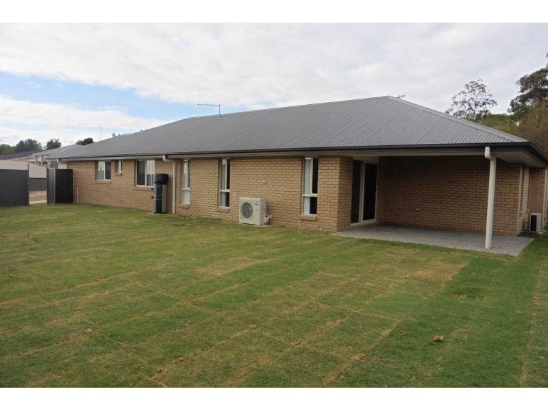 33 Nelson Circuit, Brassall QLD 4305