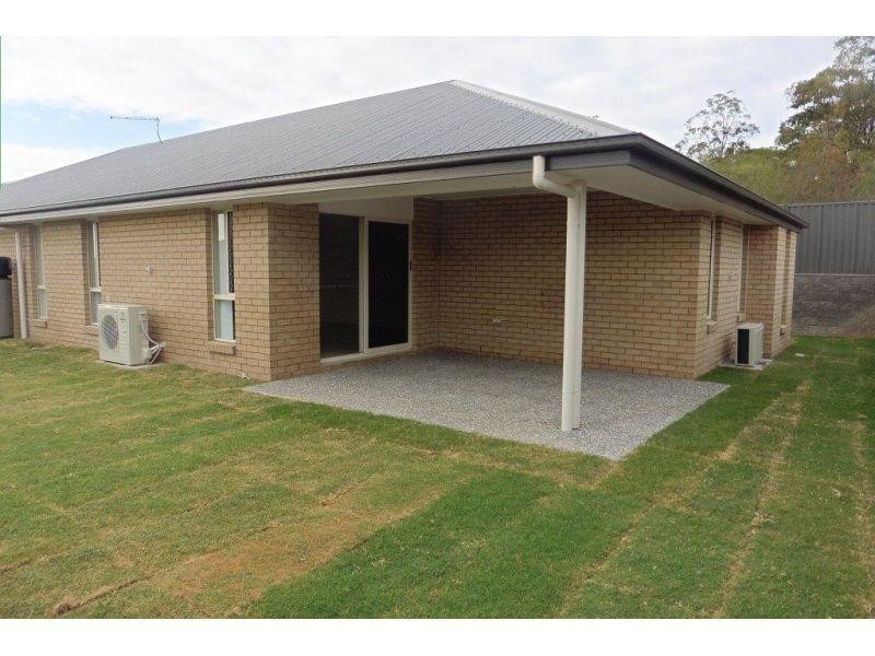 33 Nelson Circuit, Brassall QLD 4305